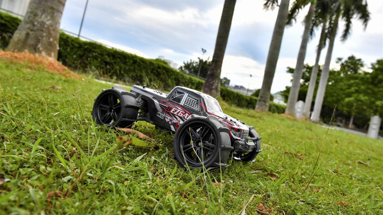 How to Choose the Right RC Car: A Guide for New Hobbyists - BEZGAR