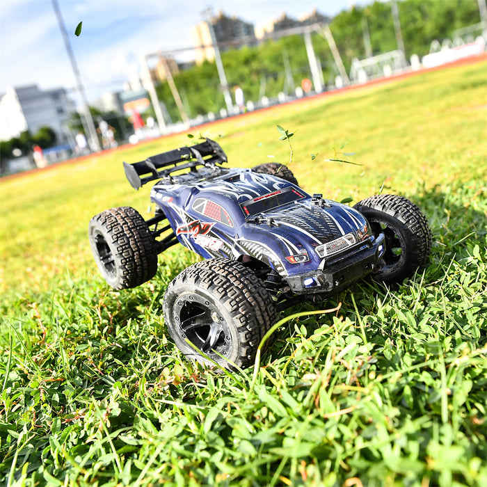 HM162 rc car running on the grass